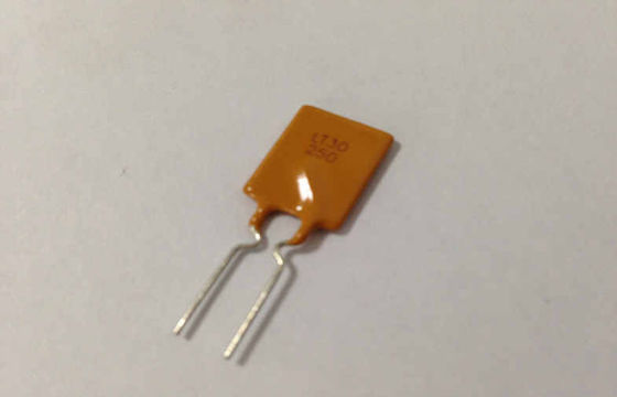 30V 2.5A PPTC Fuse Resetable